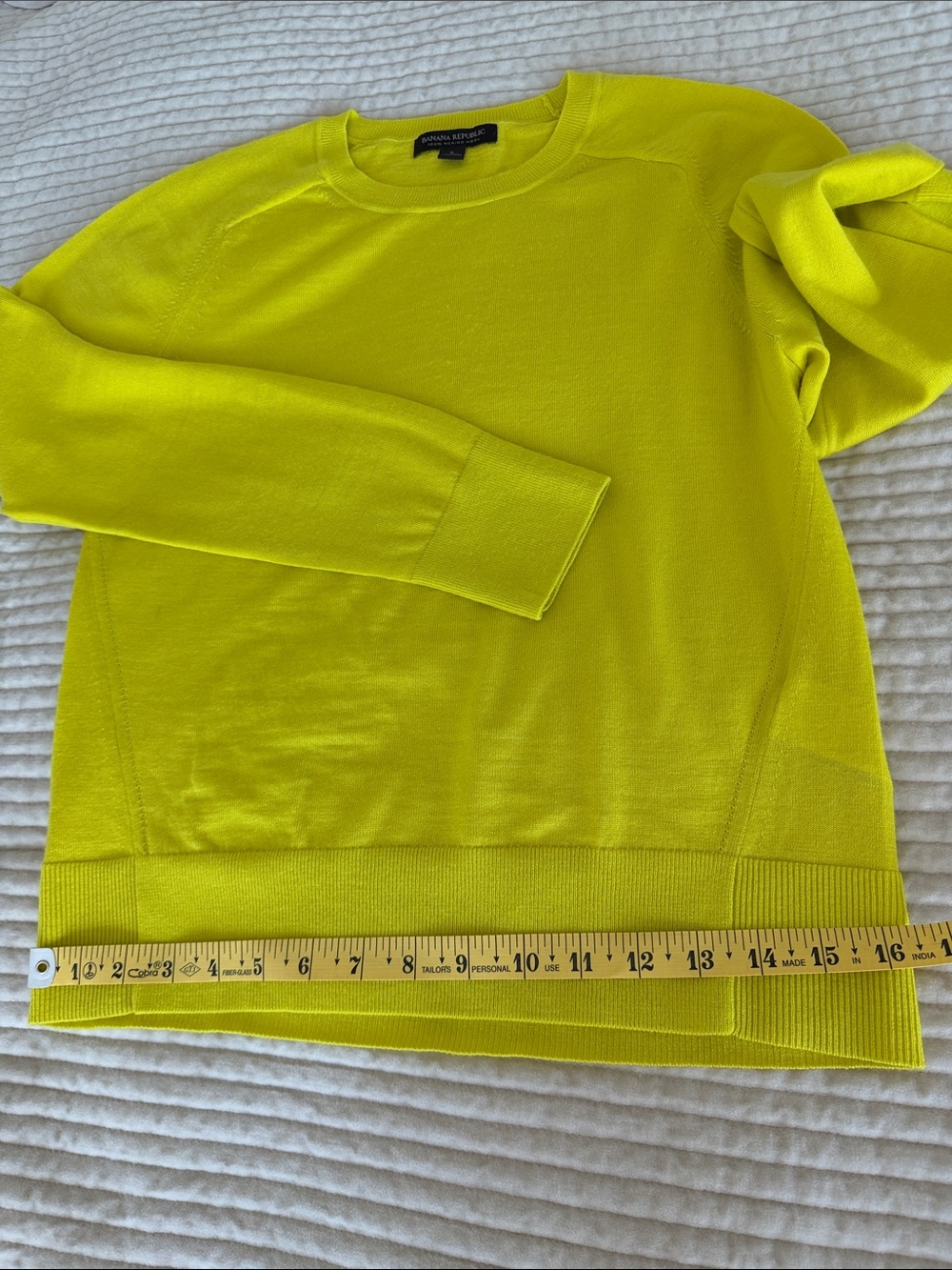 Banana Republic Women’s Crewneck Sweater in Lemon Yellow Merino Wool Size S - Picture 10 of 14